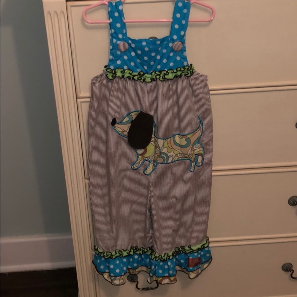 Ruffled dog jumper/romper